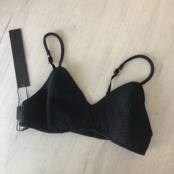 ⚡️⚡️ Indah top NWT! - Picture 3 of 5